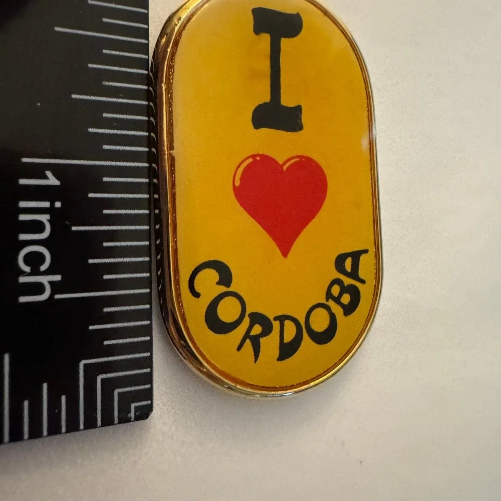 I Love Cordoba Keychain‎ Gold Tone Souvenir Travel Charm City Landmark